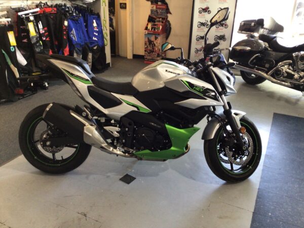 2024 Kawasaki Z7 Hybrid ABS