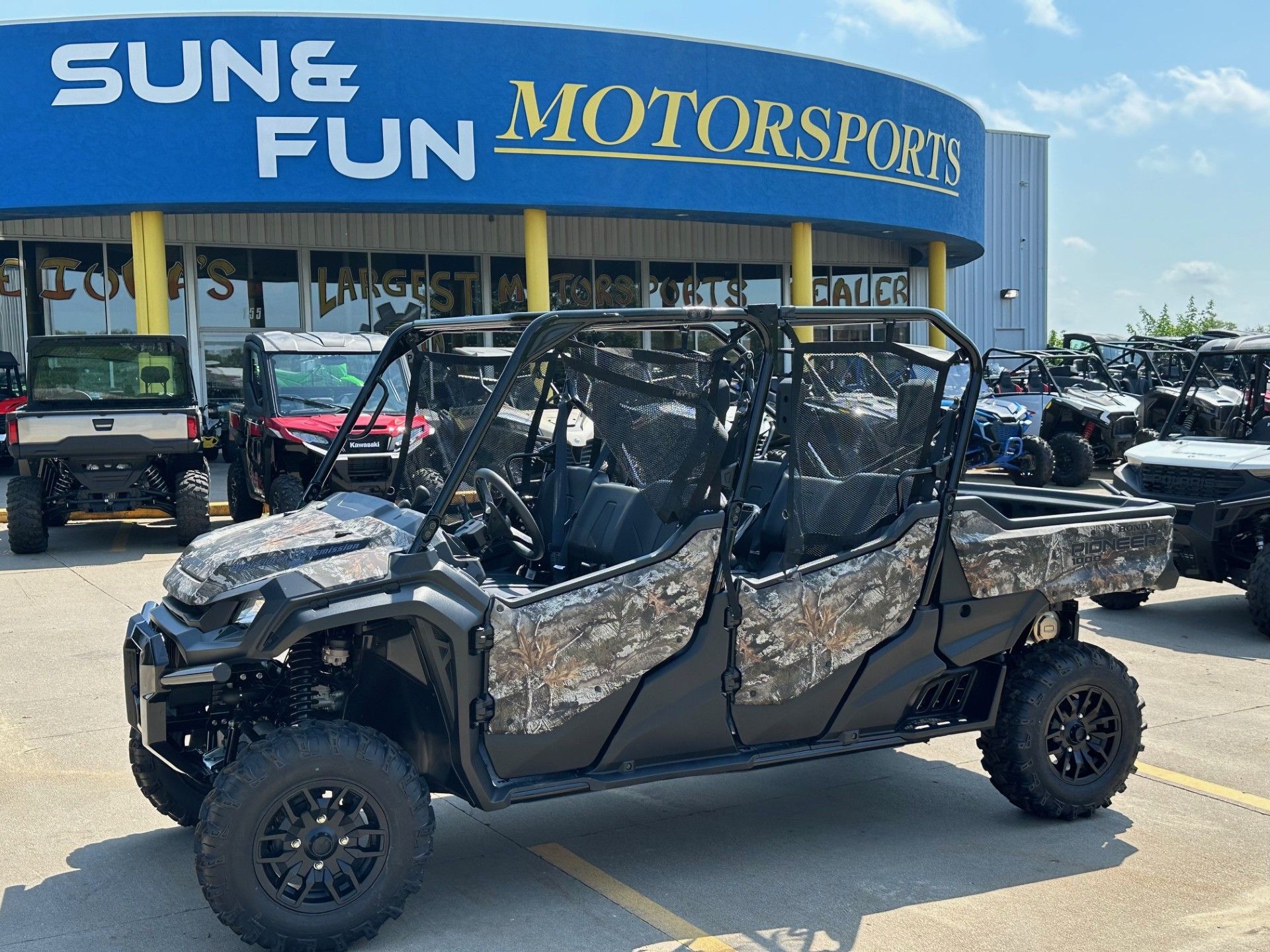 2024 Honda Pioneer 1000-6 Deluxe Crew
