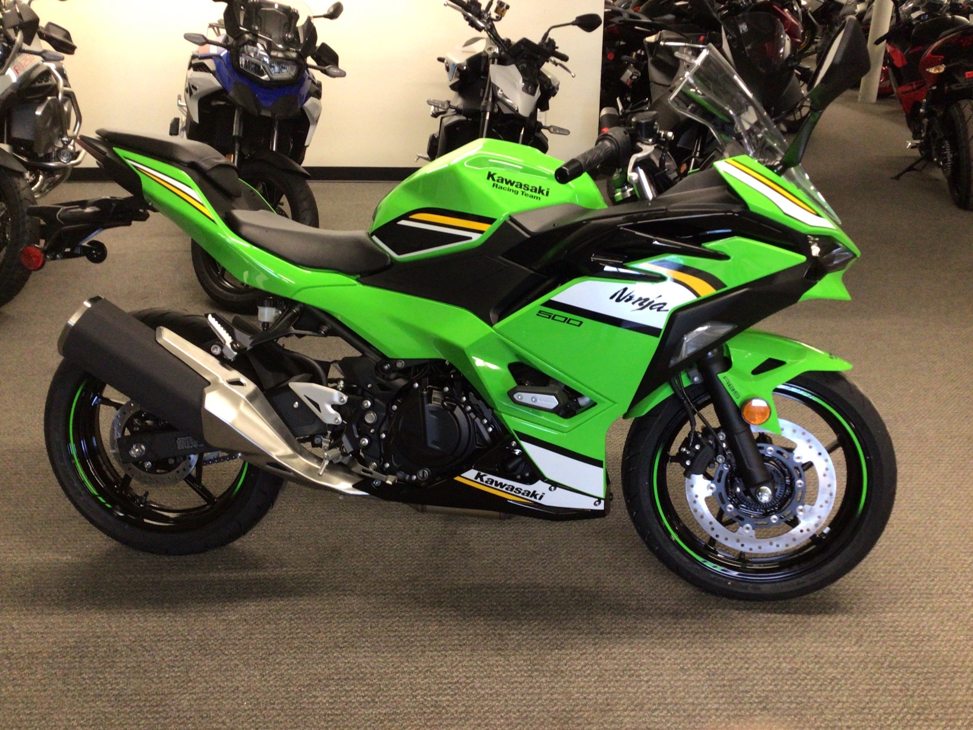 2025 Kawasaki Ninja 500 SE KRT Edition ABS