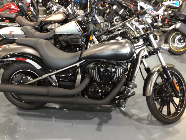 2024 Kawasaki Vulcan 900 Custom